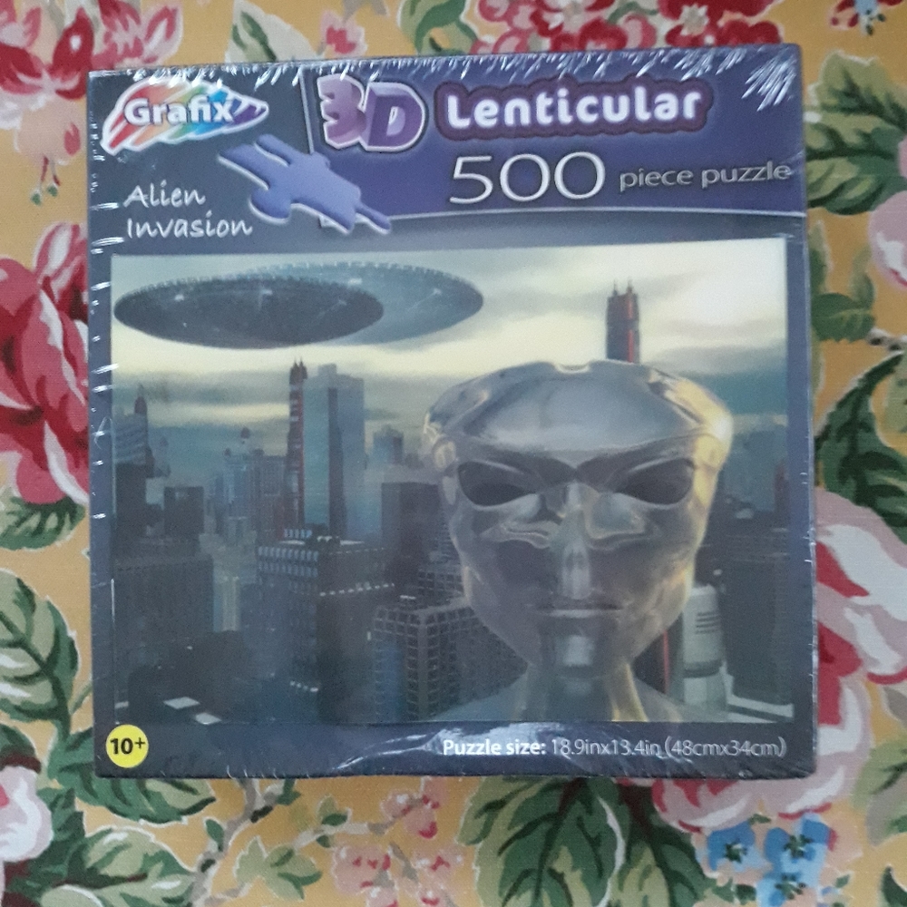 NIB 3D LENTICULAR puzzle Alien Invasion 500 piece